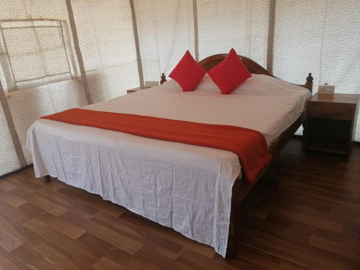 Hotel Jungle Camp 3*